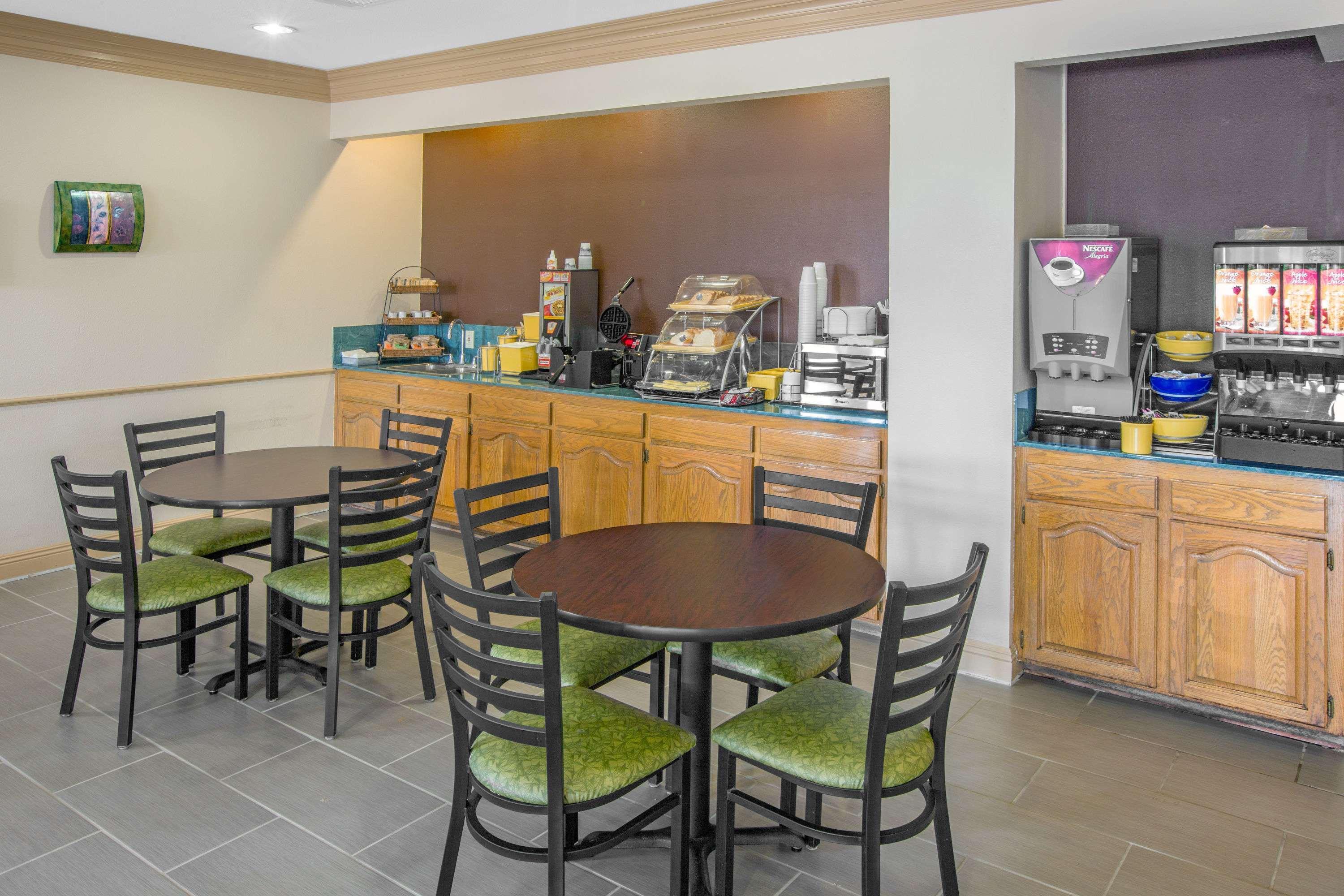 Days Inn By Wyndham Denham Springs-Baton Rouge East Exteriér fotografie